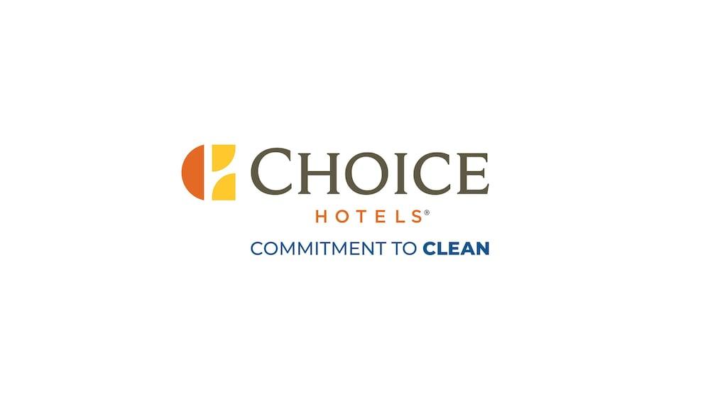 Quality Inn & Suites Woodland - Sacramento Airport Esterno foto