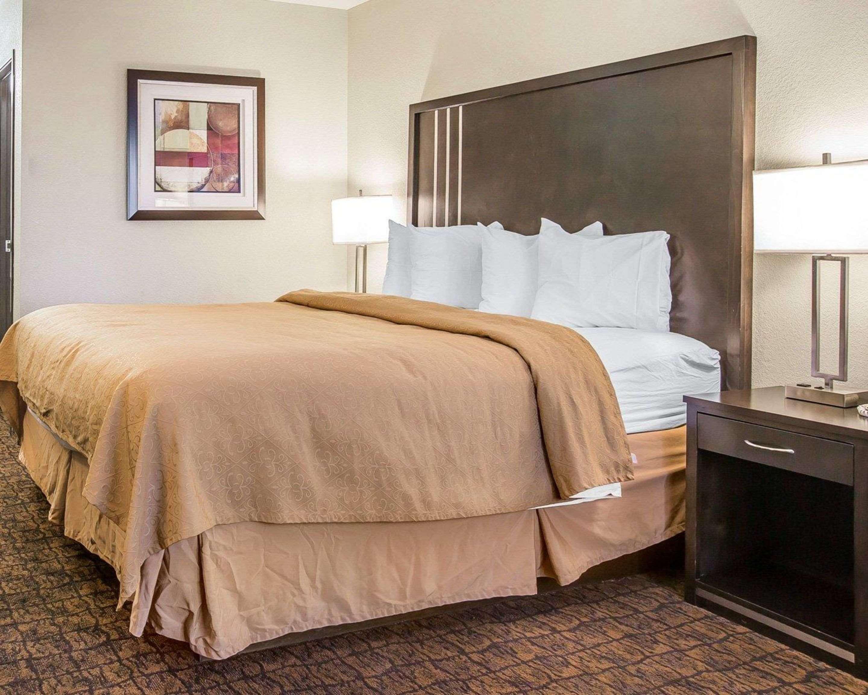 Quality Inn & Suites Woodland - Sacramento Airport Esterno foto