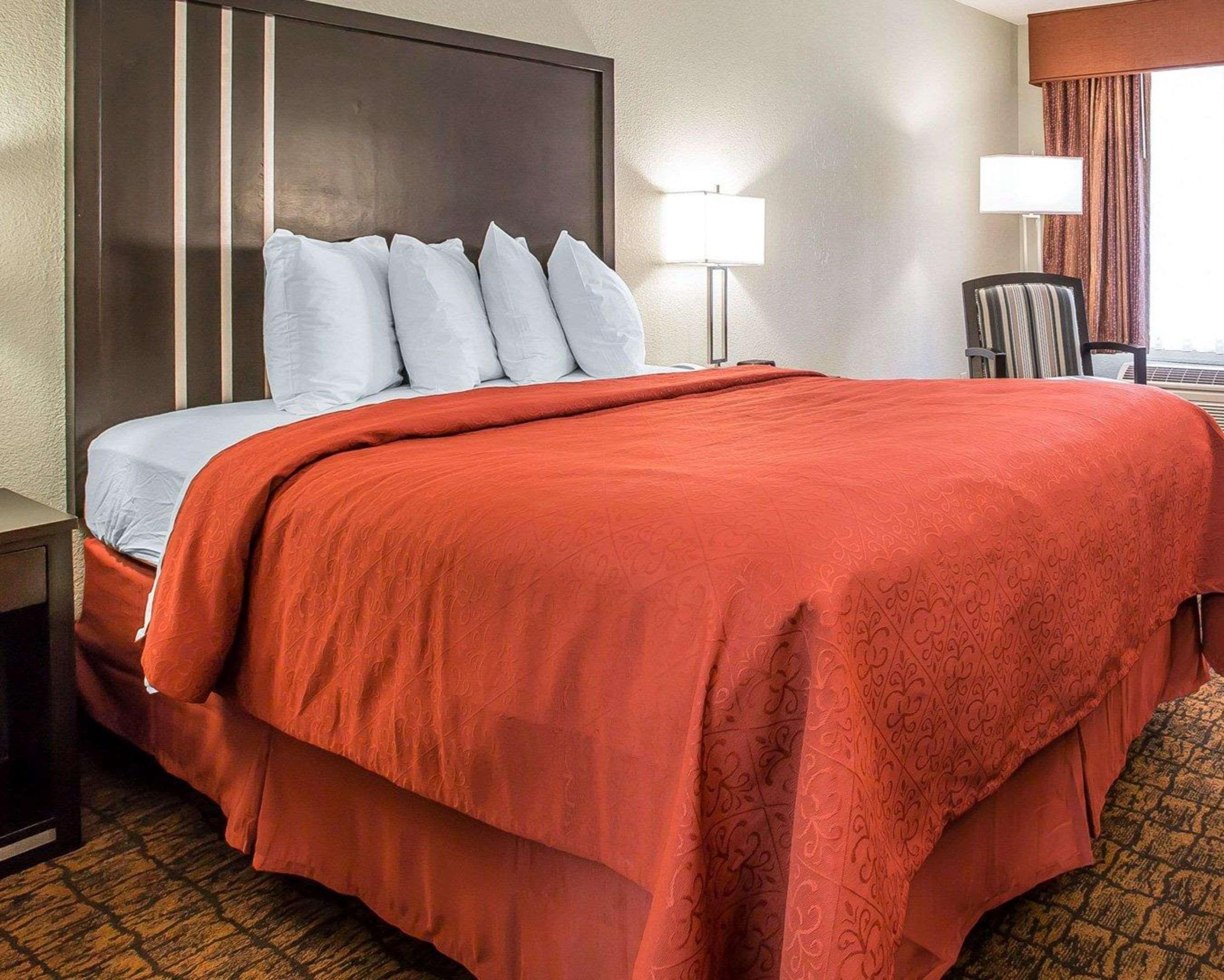 Quality Inn & Suites Woodland - Sacramento Airport Esterno foto
