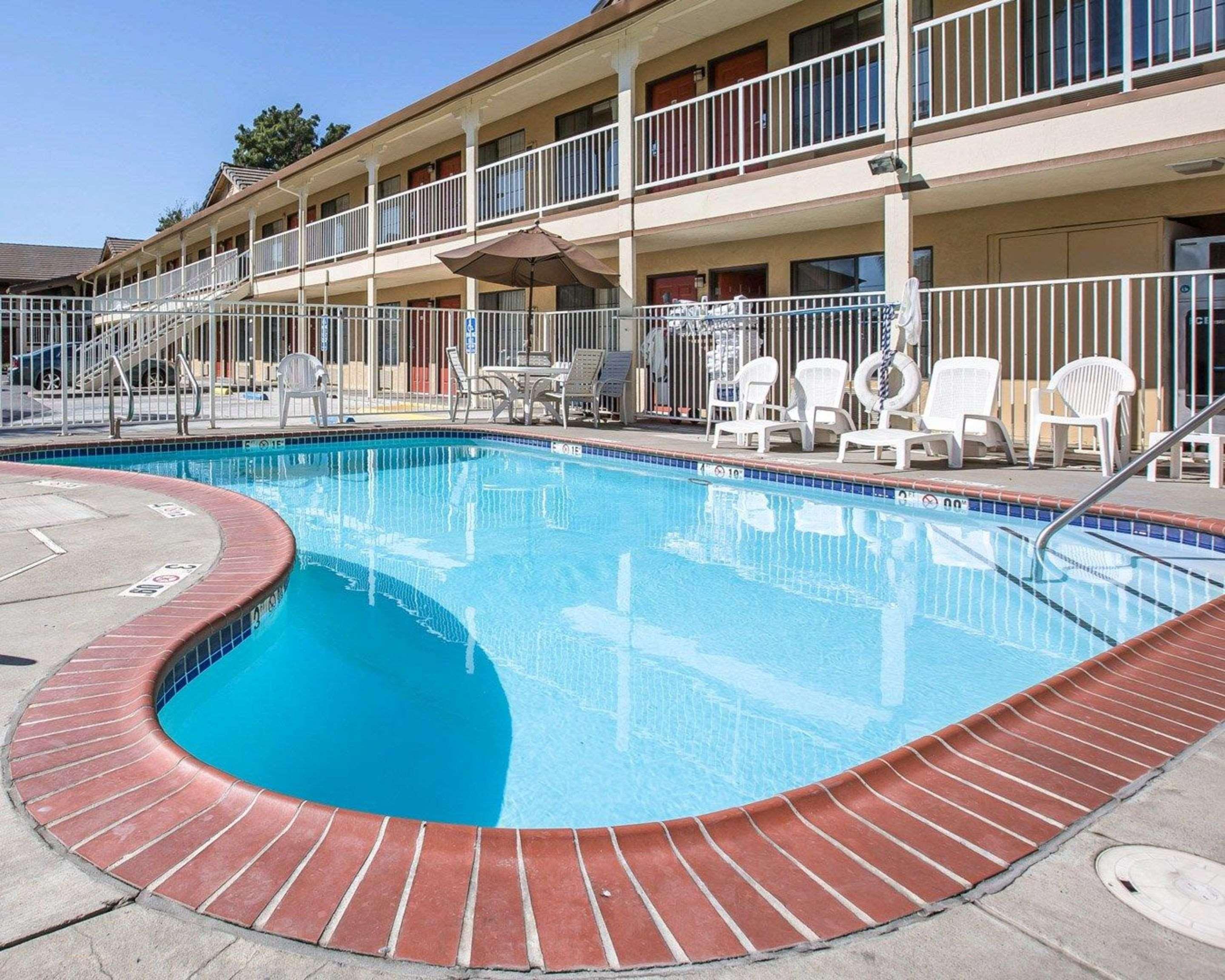 Quality Inn & Suites Woodland - Sacramento Airport Esterno foto