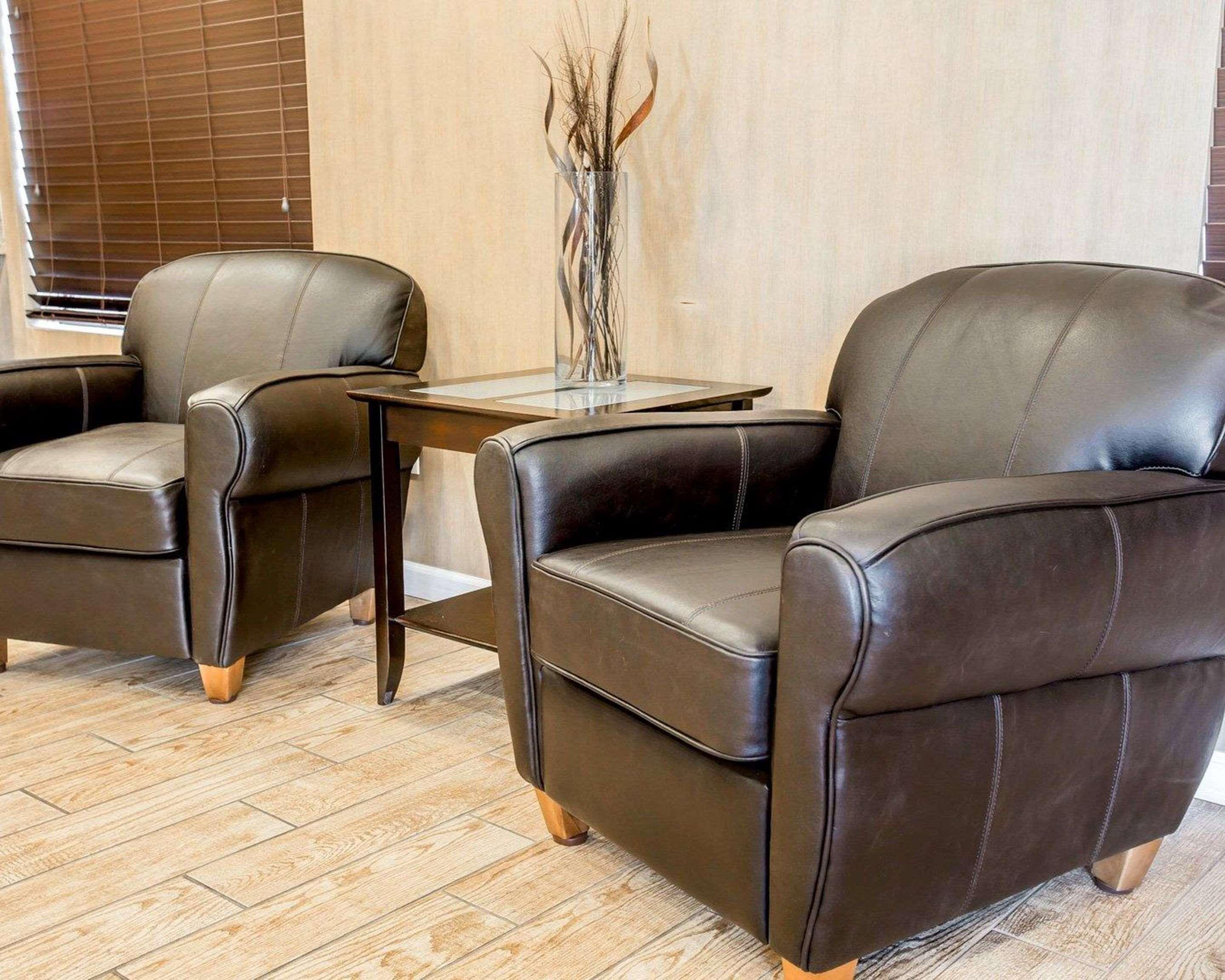 Quality Inn & Suites Woodland - Sacramento Airport Esterno foto