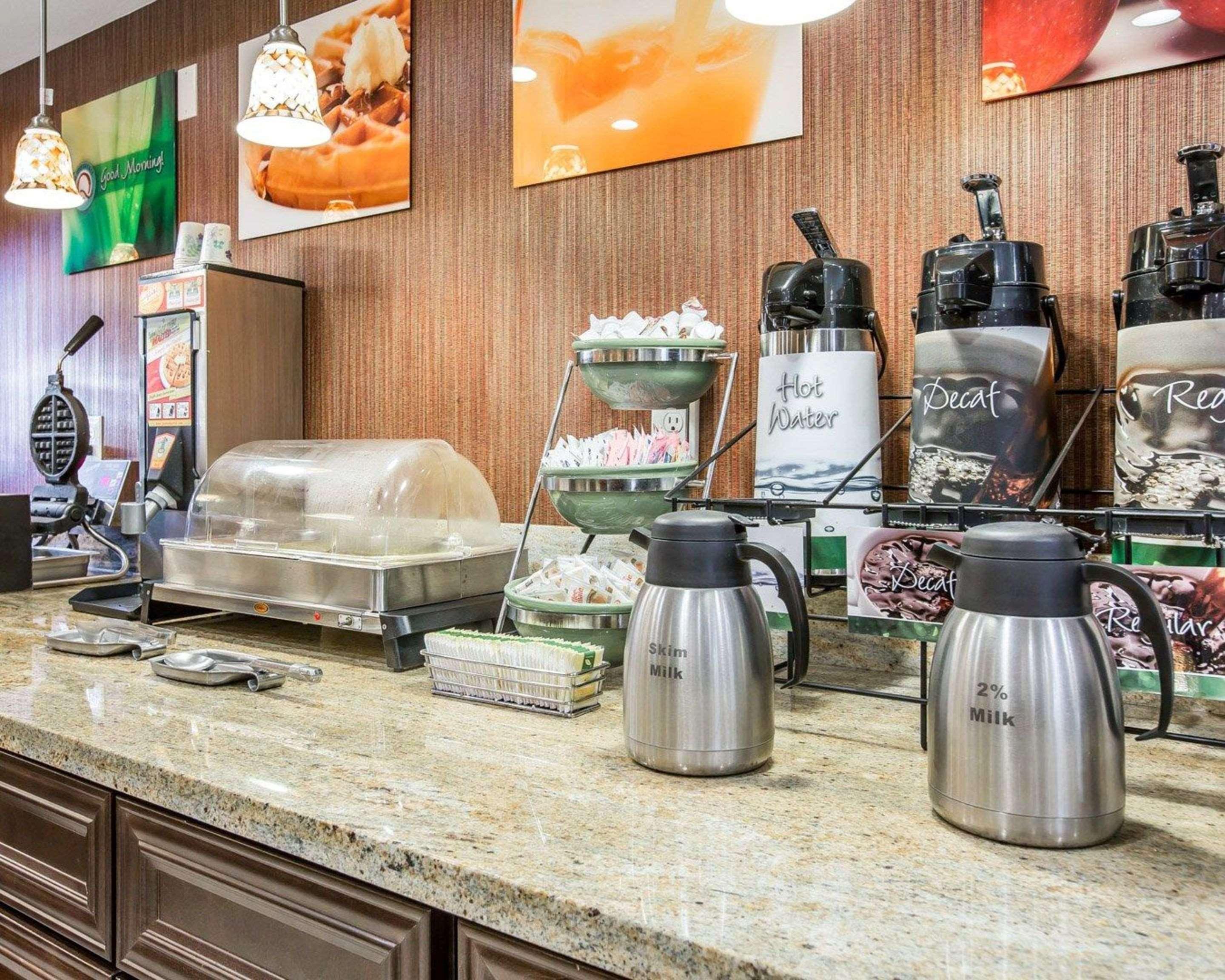 Quality Inn & Suites Woodland - Sacramento Airport Esterno foto