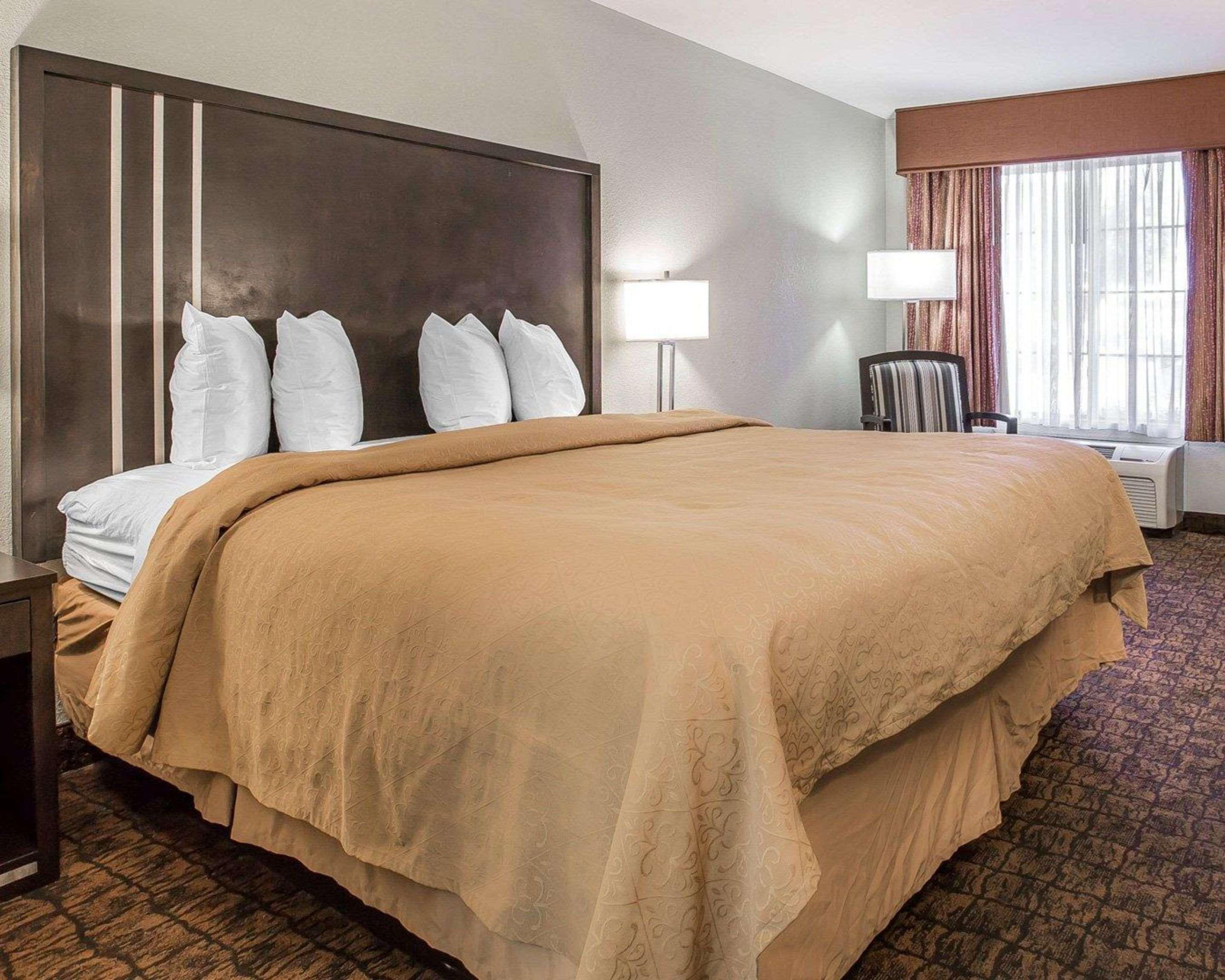 Quality Inn & Suites Woodland - Sacramento Airport Esterno foto