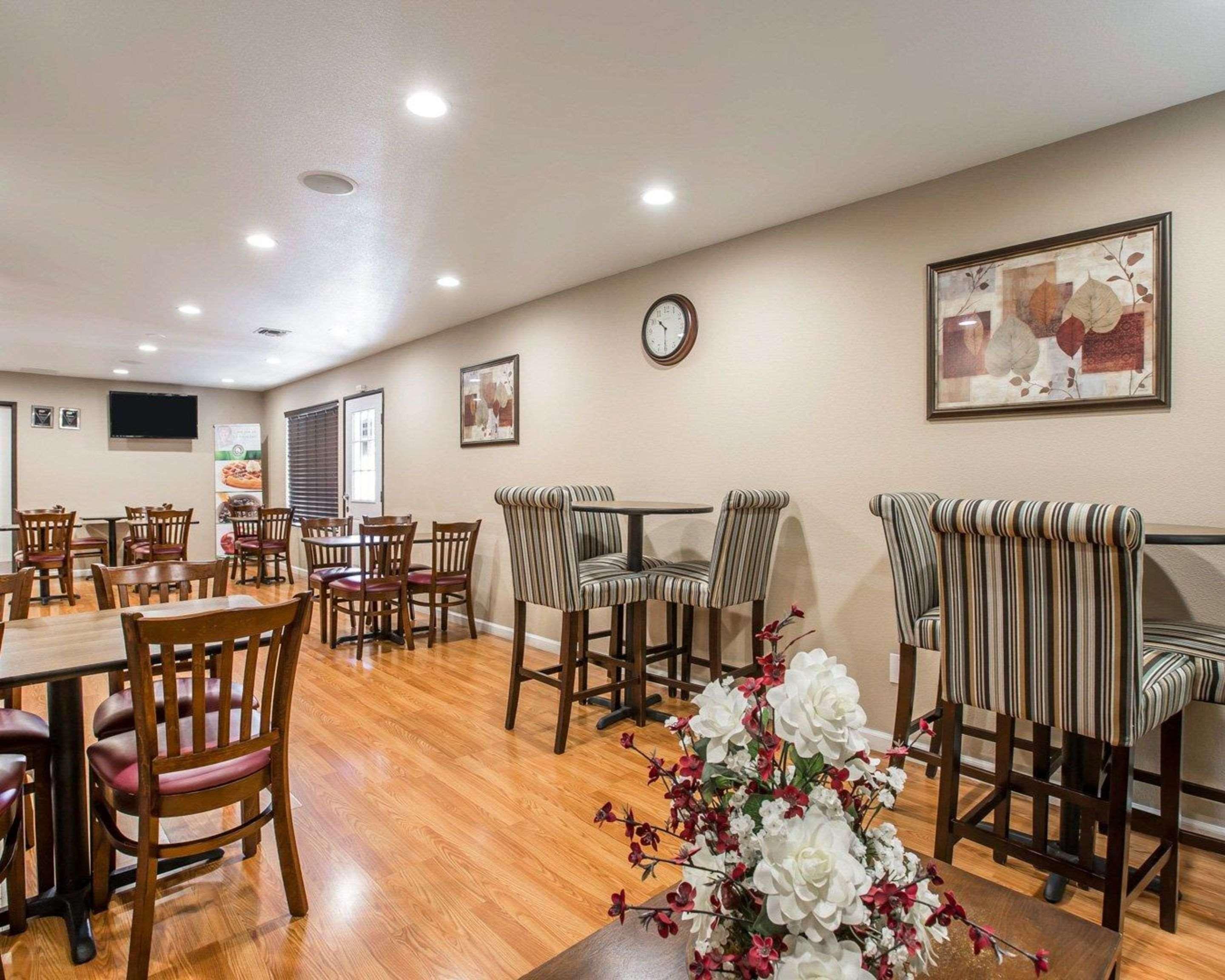 Quality Inn & Suites Woodland - Sacramento Airport Esterno foto
