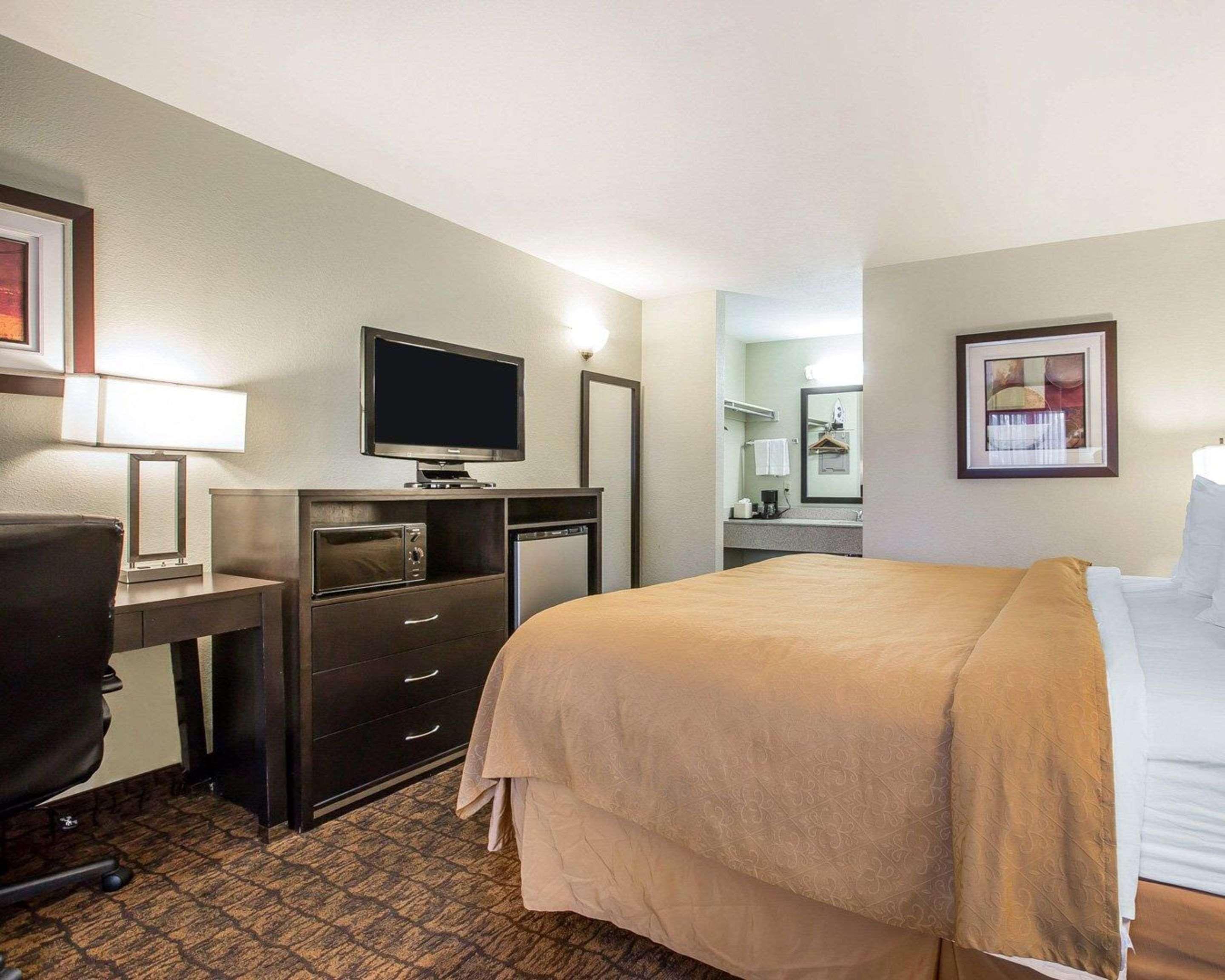 Quality Inn & Suites Woodland - Sacramento Airport Esterno foto