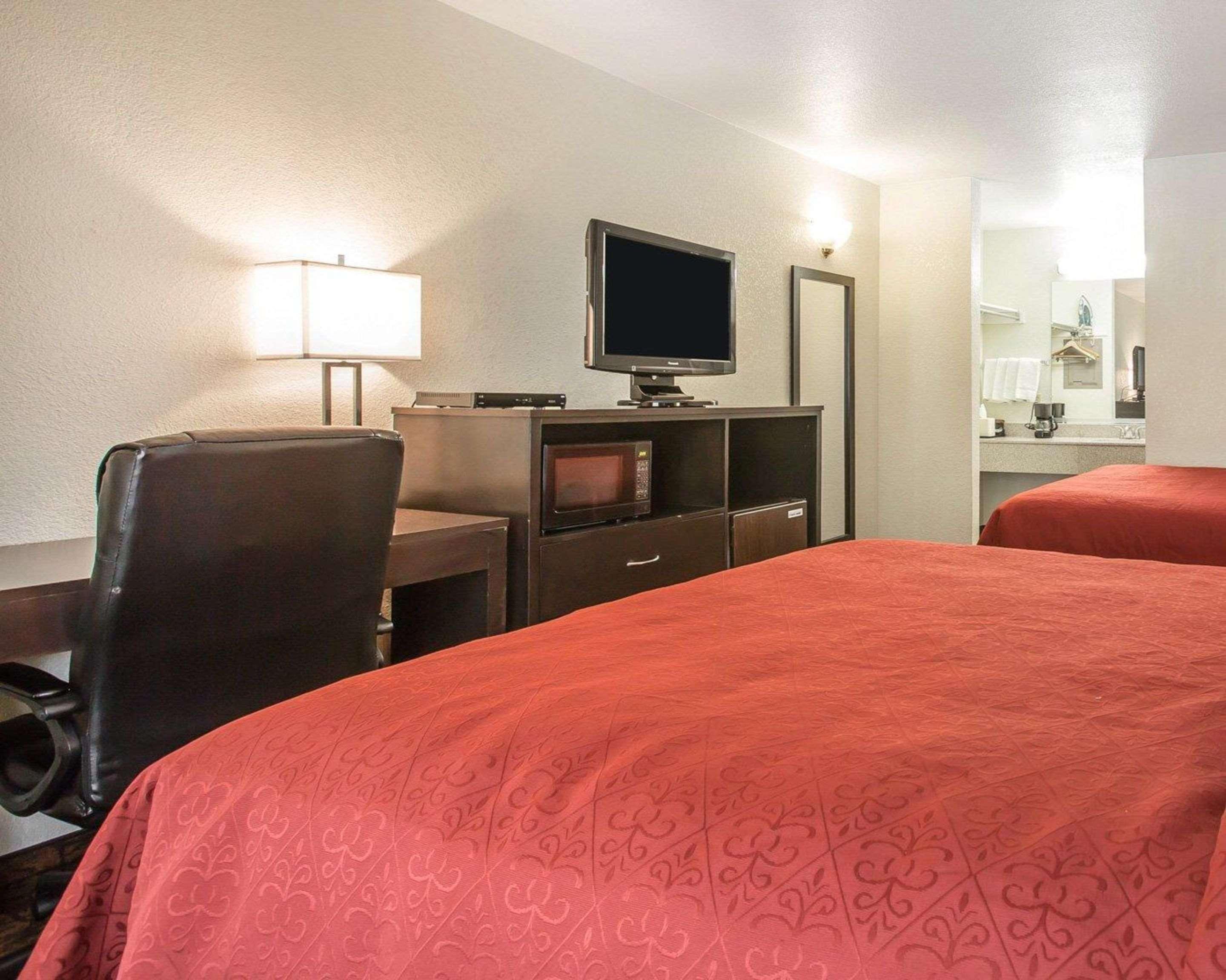 Quality Inn & Suites Woodland - Sacramento Airport Esterno foto