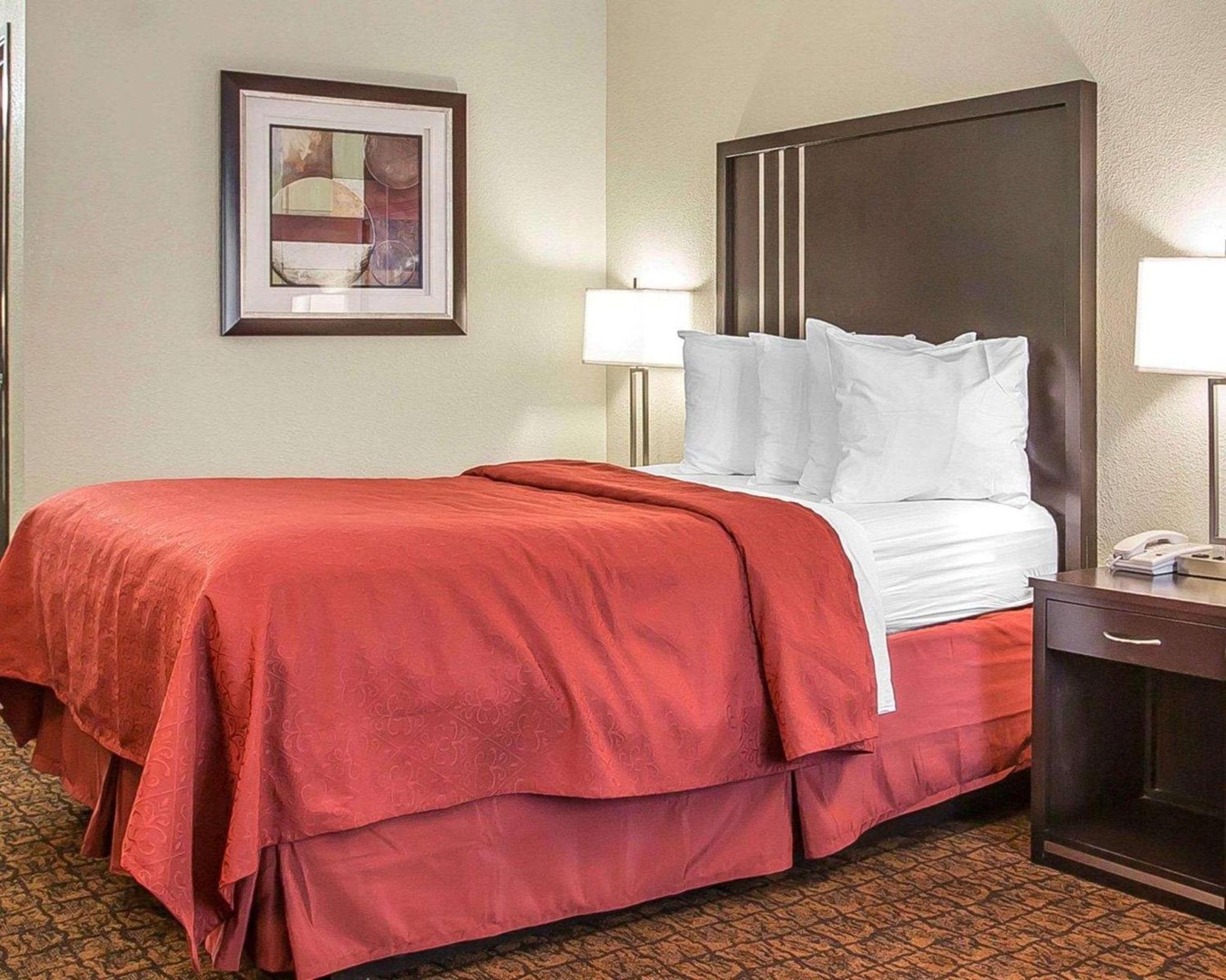 Quality Inn & Suites Woodland - Sacramento Airport Esterno foto