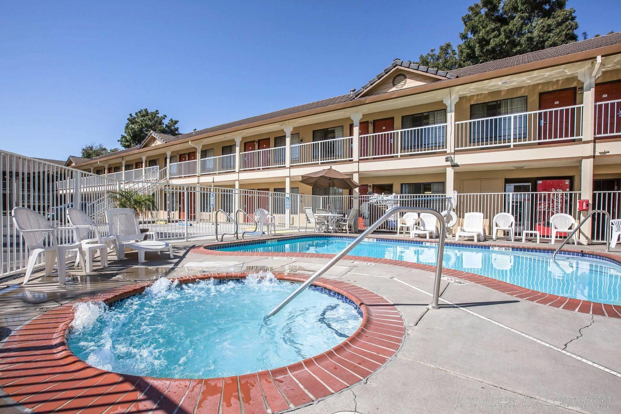 Quality Inn & Suites Woodland - Sacramento Airport Esterno foto