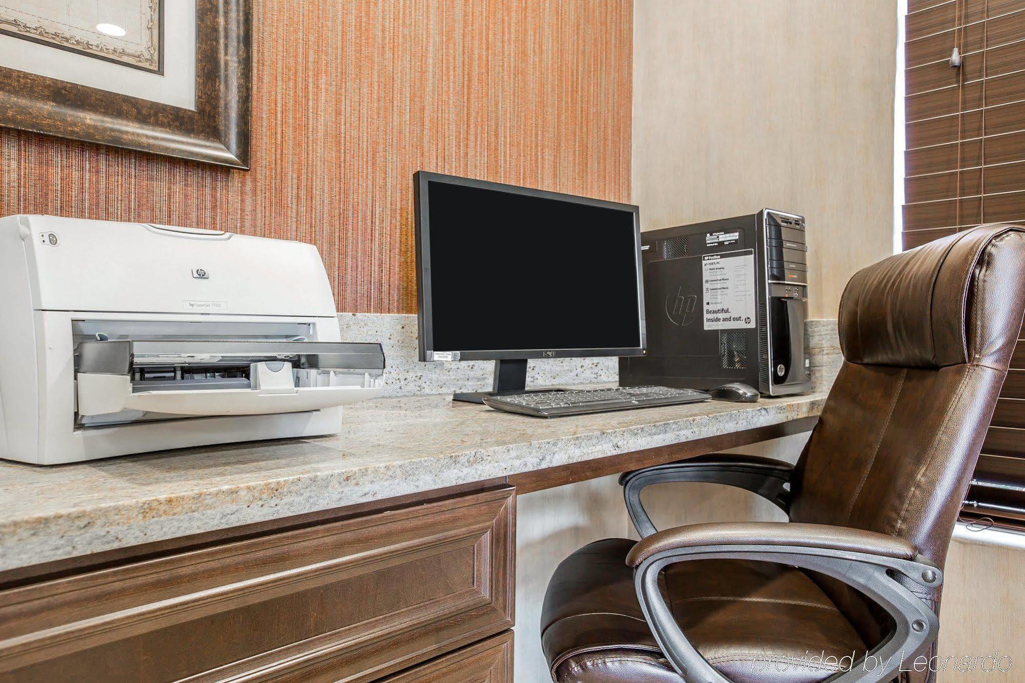 Quality Inn & Suites Woodland - Sacramento Airport Esterno foto